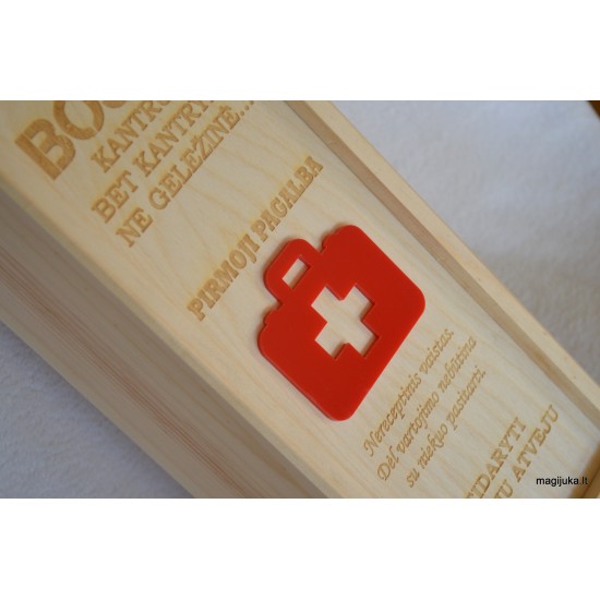 Vyno dėžė "Pirmoji pagalba Bosui"